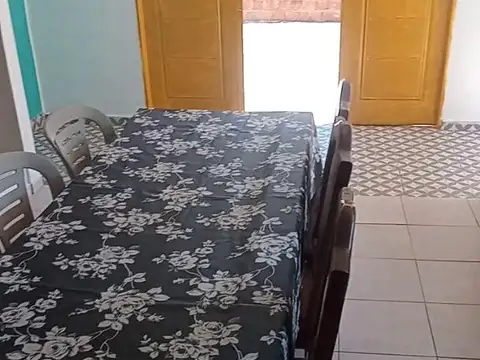 Casa 3 ambientes con 2 baños
