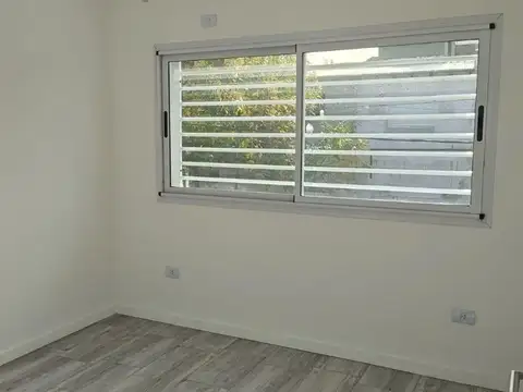 Depto Tipo Casa en Venta en Gerli, USD 78.000