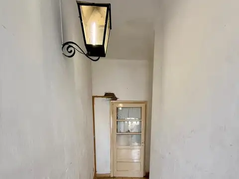 Se Alquila Departamento de 3 Ambientes en Luján Centro.