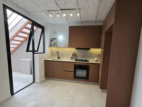 Depto Tipo Casa en Venta de 3 ambientes