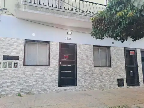 VENTA PH 2 AMBIENTES AL FRENTE ENT. IND. JOSE INGENIEROS