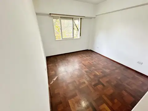 Departamento en Alquiler en Remedios de Escalada, $ 400.000
