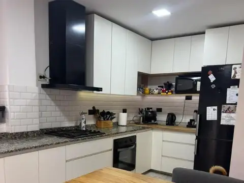 Casa en Venta en Villa Sarmiento, USD 240.000