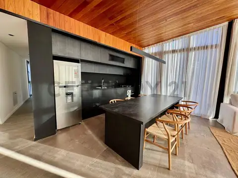 Casa en Venta al Oeste