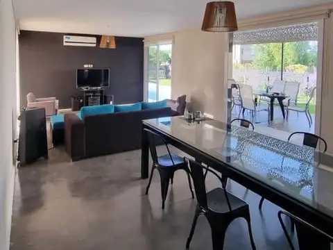 Casa en Venta en Haras Santa Maria, USD 350.000