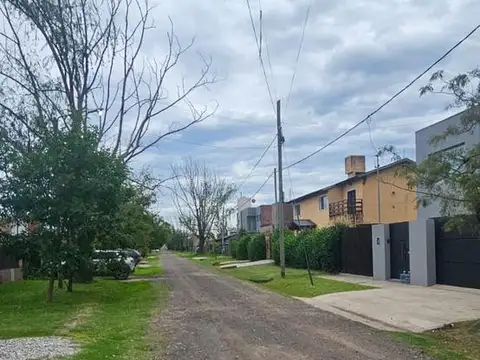 Terreno en Venta en Roldan, USD 40.000