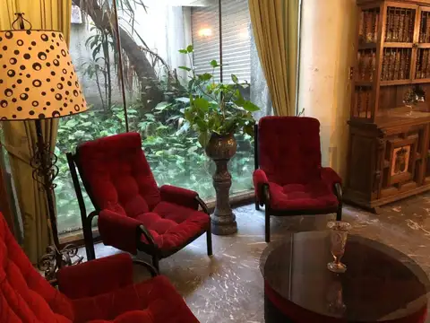 PH / Inmueble de grandes dimensiones sobre Av. Avellaneda – Excelente potencial multifamiliar, comer