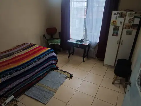 Curupayti 1300, Piso 1