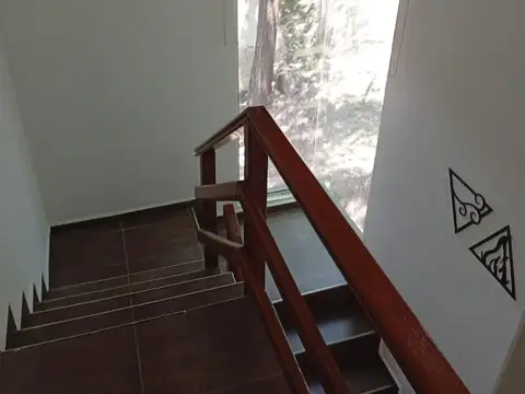 VENTA DEPARTAMENTO DUPLEX 2 DORM. CARLOS PAZ CORDO