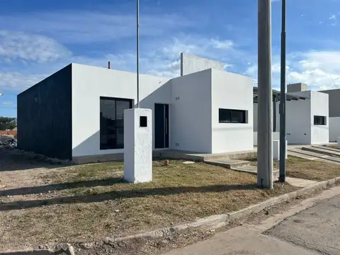 Venta Duplex 2 Dorm B Cerrado Villa Allende