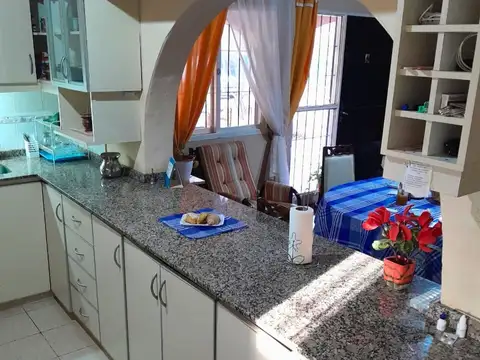 Depto Tipo Casa en Venta con 2 cocheras