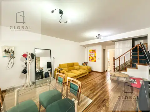 Depto Tipo Casa en Venta con 1 cocheras