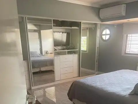 VENTA EXCELENTE TRIPLEX 4 AMBIENTES, RAMOS MEJIA