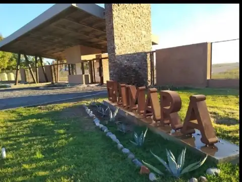 Terreno en Venta en Santa Lucia, USD 23.500