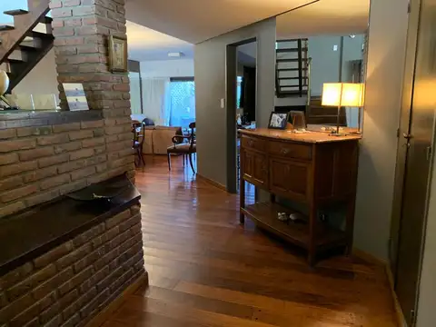 Casa 6 ambientes con 3 baños