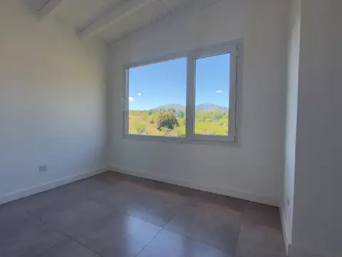 Depto Tipo Casa en Venta con 2 cocheras