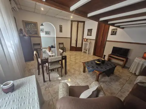 Depto Tipo Casa 4 ambientes con 1 baño