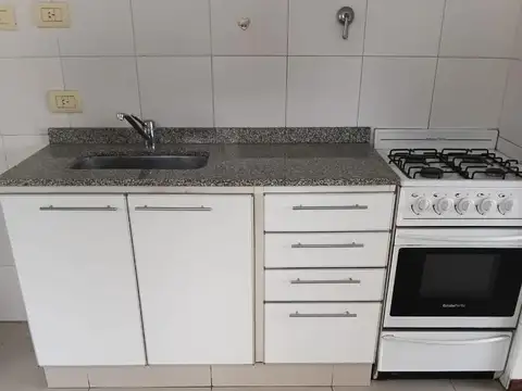 Departamento en Alquiler en Flores, $ 650.000