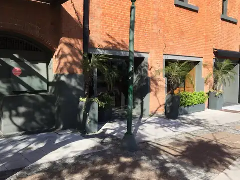 Av. Alicia Moreau de Justo al 100