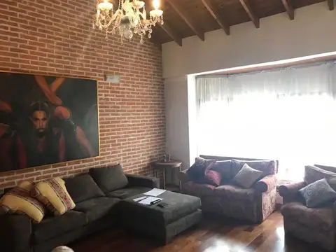 Casa en Venta en Bernal, USD 379.000