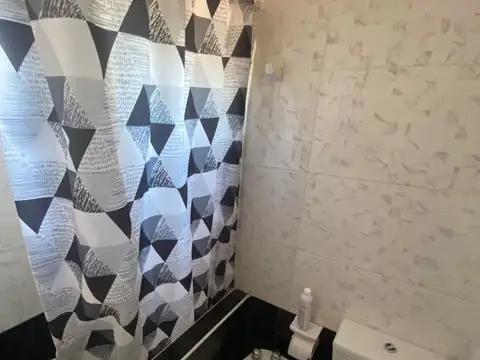 VENTA. DEPARTAMENTO 2 AMBIENTES HIPOLITO YRIGOYEN AL 3500. MAR DEL PLATA