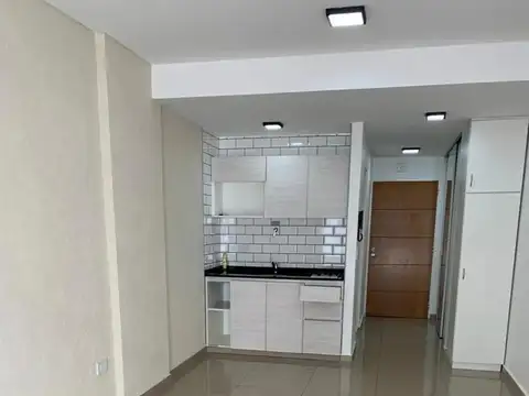 Avenida Directorio 2800, Piso 1