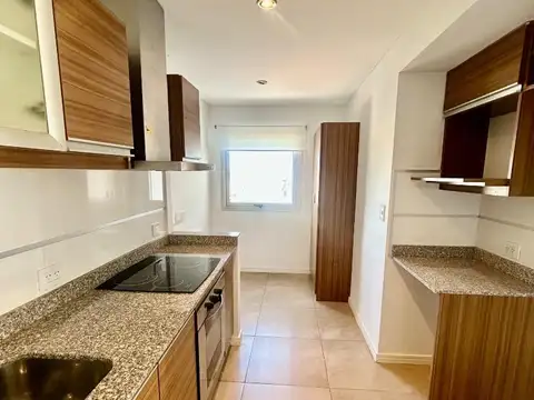 Departamento en Alquiler en Banfield, $ 700.000