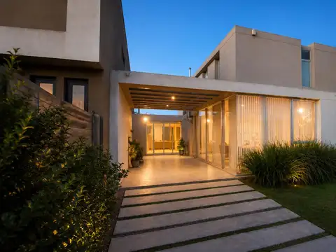 Casa en Venta en City Bell, USD 315.000