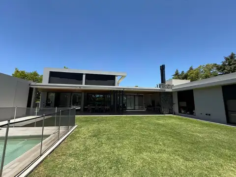 Casa en Venta en La Melinca, USD 320.000