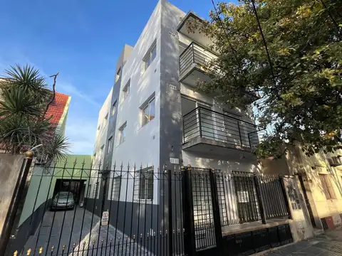 Alquiler, PLANTA BAJA, dpto 2 amb min expensas, a estrenar