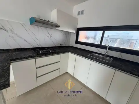Casa 3 ambientes con 2 baños