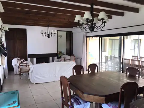 Casa en Alquiler Temporal en La Montura, USD 4.500