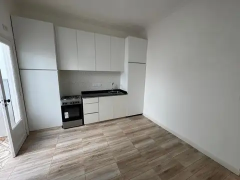 Departamento en Venta en Vicente López Vías / Río, USD 99.000