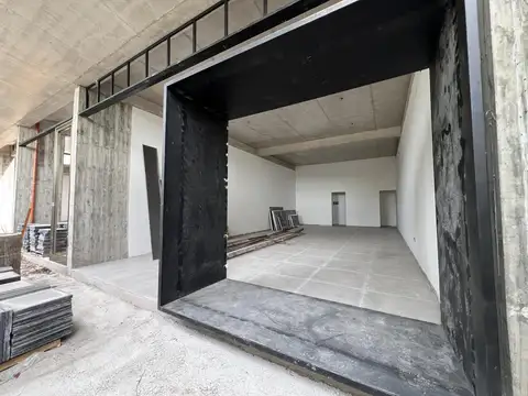 Local en ALQUILER - Complejo Comercial Distrito Gorina - 485 y 138 J. Gorina