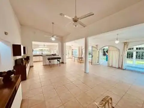 Casa en Venta en Funes, USD 250.000