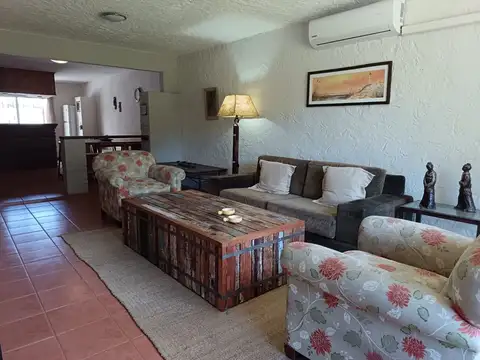 Depto Tipo Casa en Alquiler de 2 dormitorios