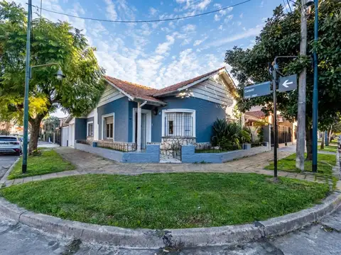 Casa 3 ambientes con 2 baños
