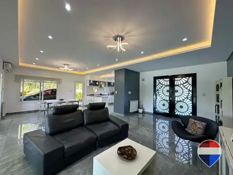Casa 4 ambientes con 3 baños