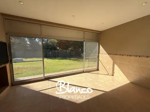 Casa en Alquiler en La Barra Village, $ 1.700.000