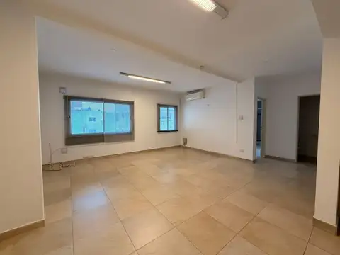 Departamento en Alquiler en Acassuso, $ 850.000