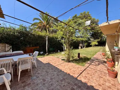 Venta casa de 3 AMB con gran parque en Pilar