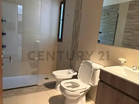 Departamento en Alquiler con 1 cocheras