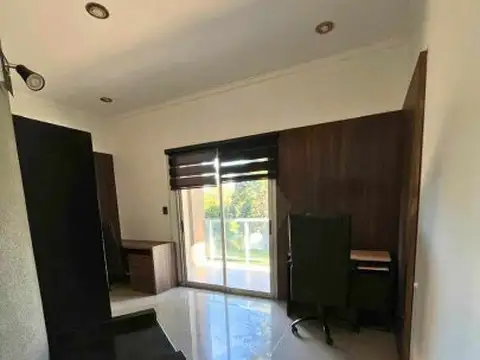 Casa 6 ambientes con 6 baños