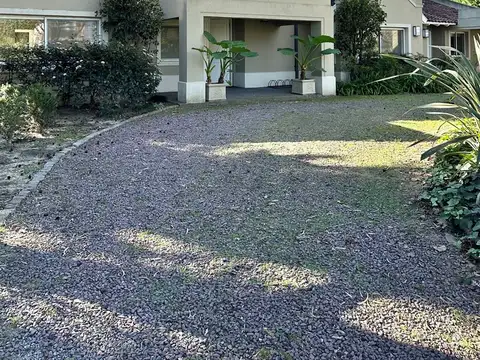 Casa en Alquiler de 4 dormitorios