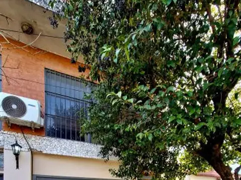 Universidad 7400 , Piso 0