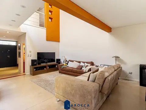 Casa 3 ambientes con 4 baños