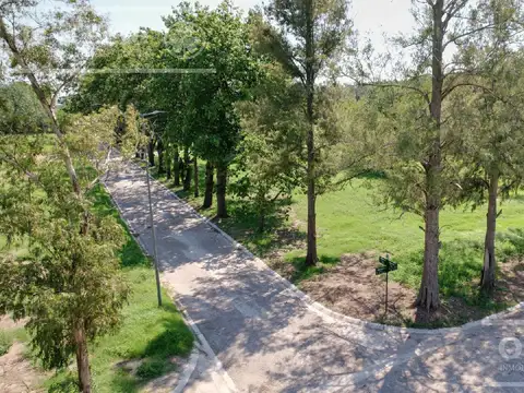 Terreno en Venta 27  mts Fondo