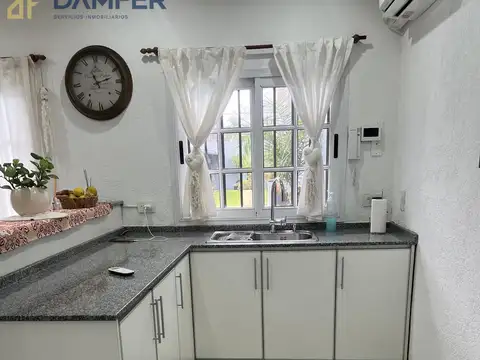 Casa en Venta con 1 cochera