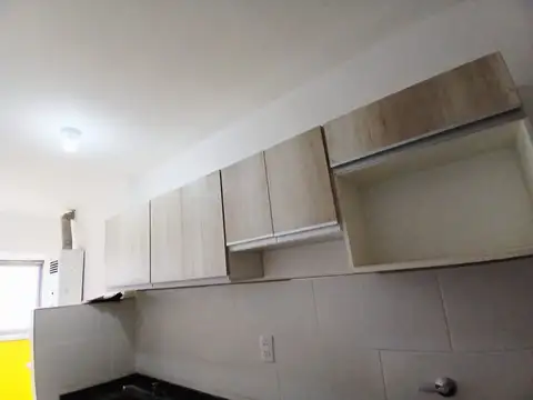 Departamento en Alquiler en Caseros, $ 1.200.000