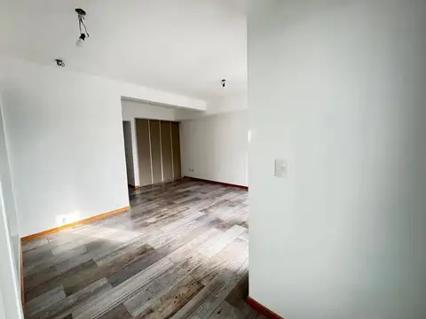 VENTA! Oficina a estrenar! Centro de Haedo Sur